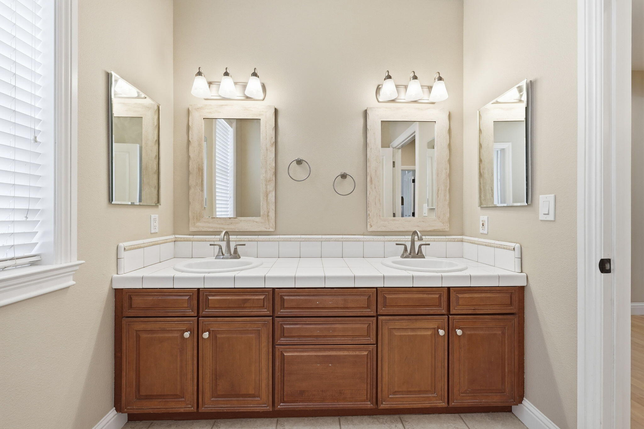 22171 Meyer Road Bella Vista, CA 96008 - Photo 16 of 25 26-web-or-mls-IMG-26-3