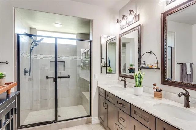 $679,500 | 9900 Silver Rock Way, Denton, TX 76207