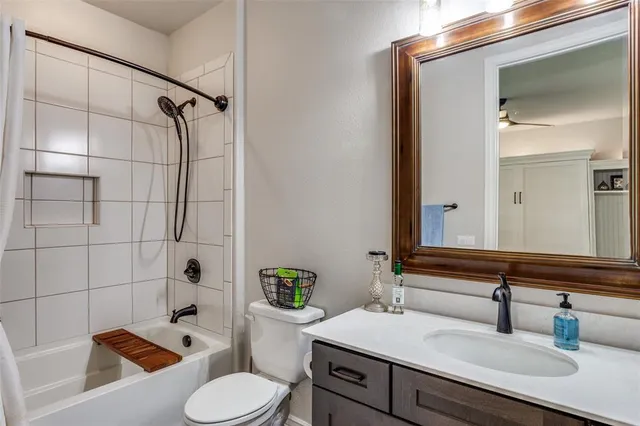 $679,500 | 9900 Silver Rock Way, Denton, TX 76207