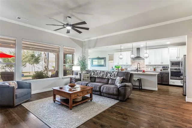 $679,500 | 9900 Silver Rock Way, Denton, TX 76207