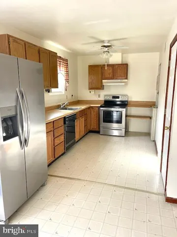 $1,300 | 17110 12th Street, King George, VA 22485