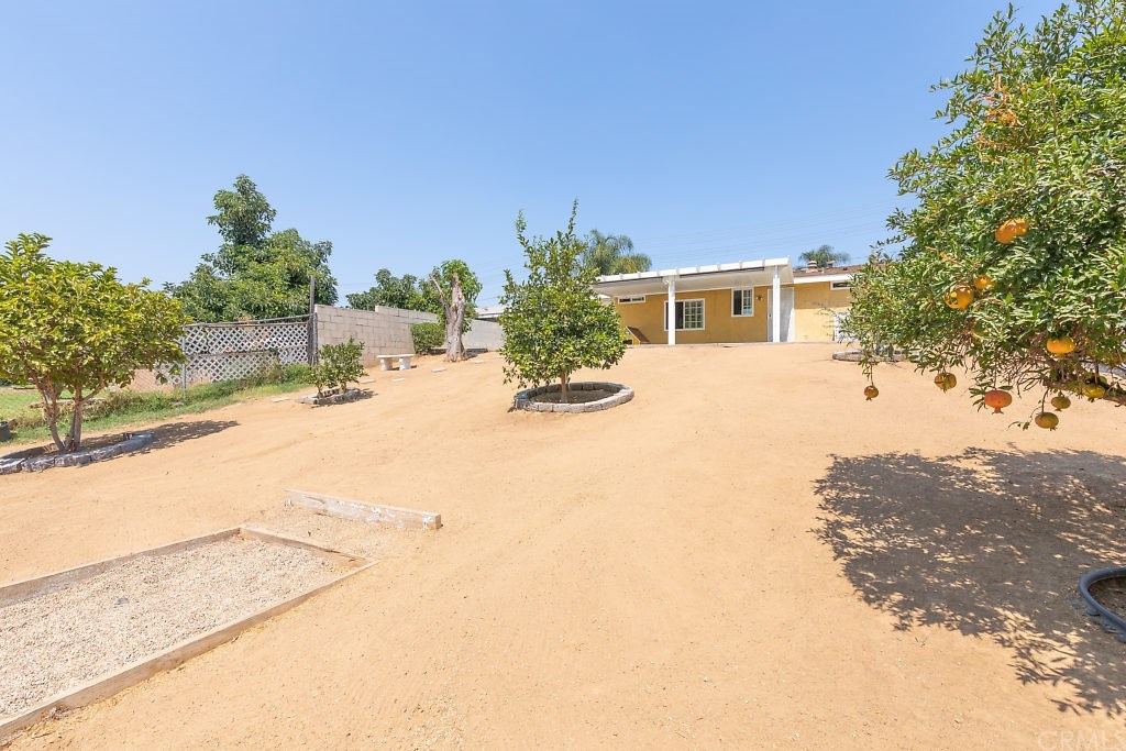 2574 Tenth Street Riverside, CA 92507 - Photo 19 of 32