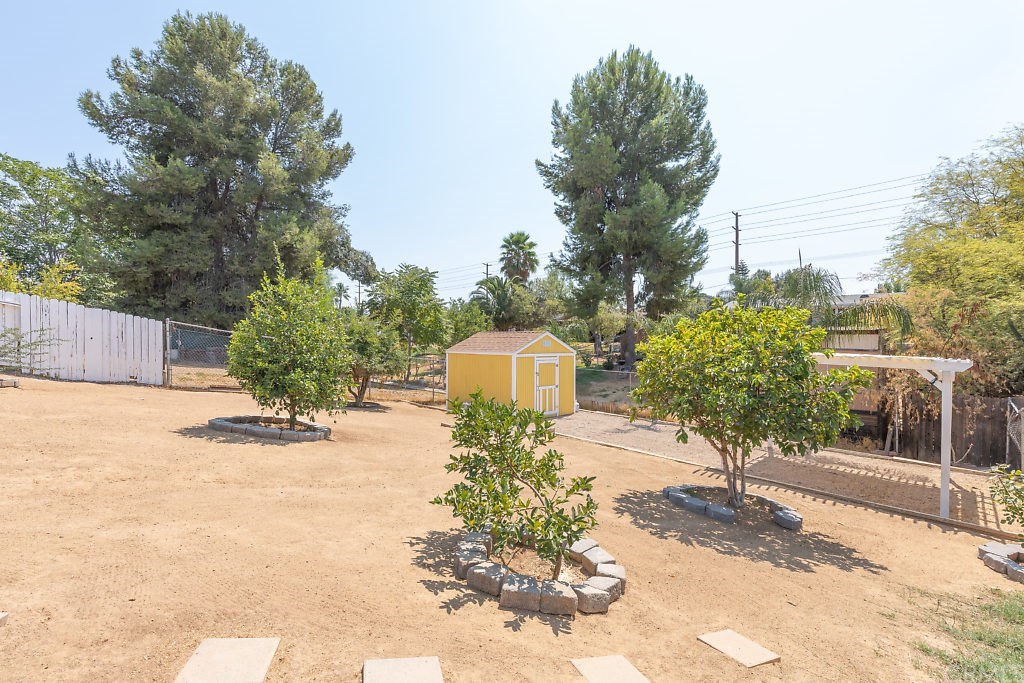 2574 Tenth Street Riverside, CA 92507 - Photo 20 of 32