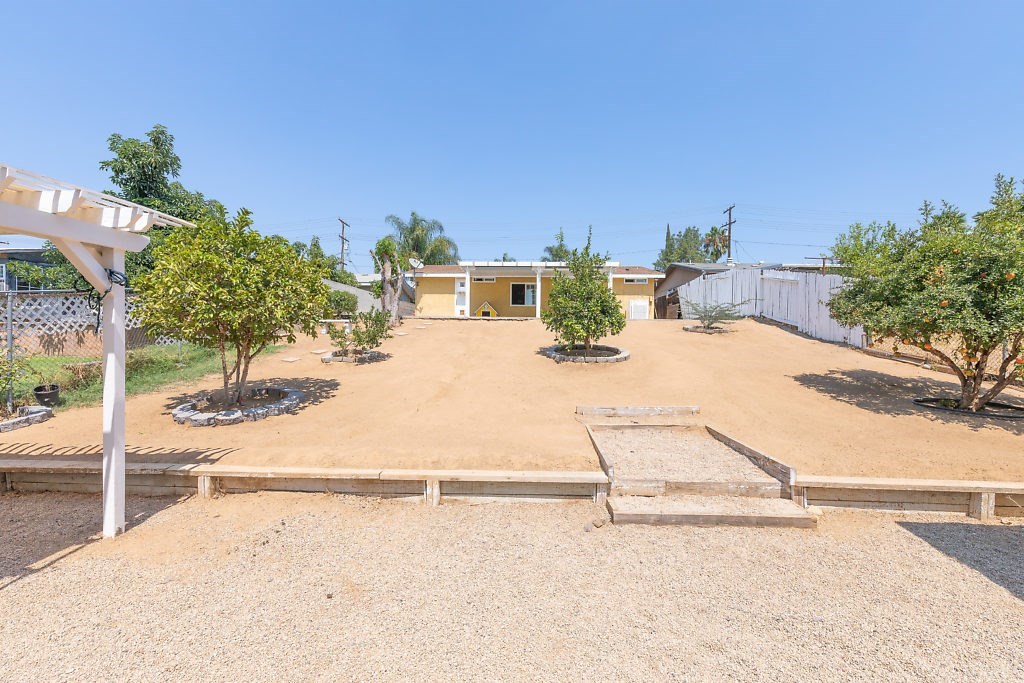 2574 Tenth Street Riverside, CA 92507 - Photo 21 of 32