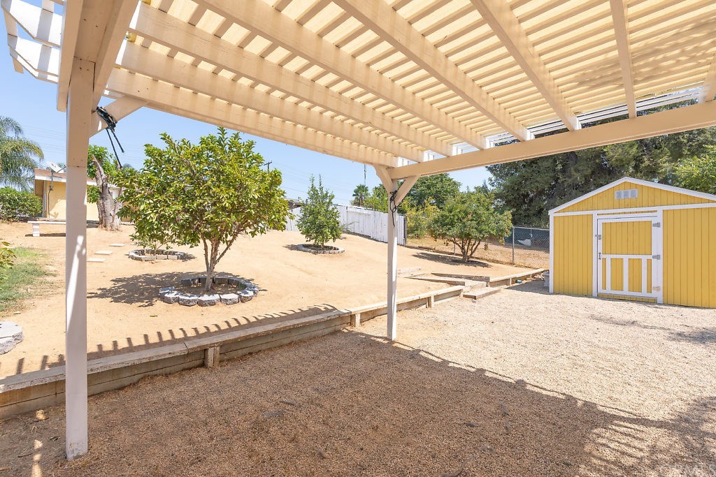 2574 Tenth Street Riverside, CA 92507 - Photo 22 of 32