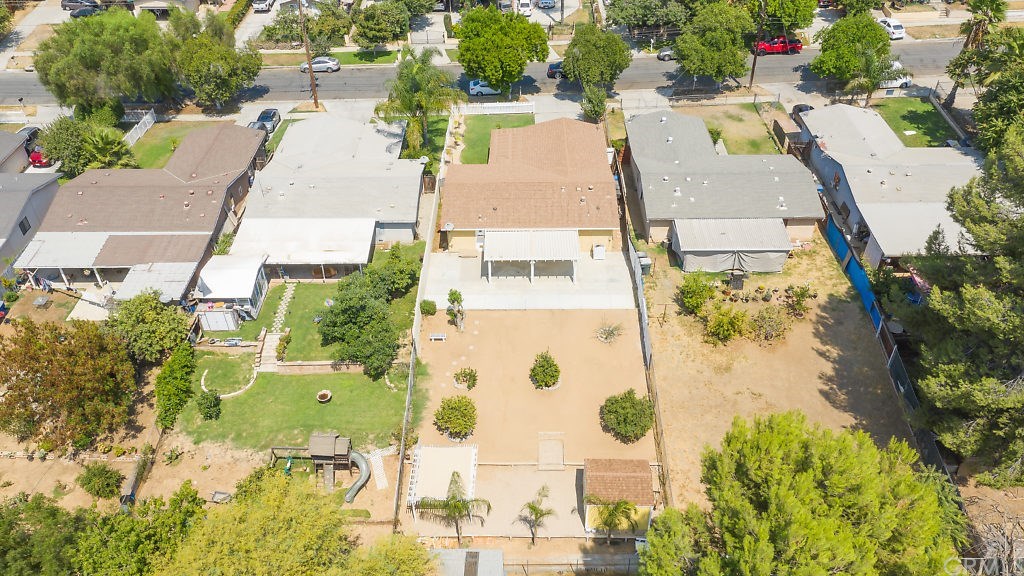 2574 Tenth Street Riverside, CA 92507 - Photo 27 of 32