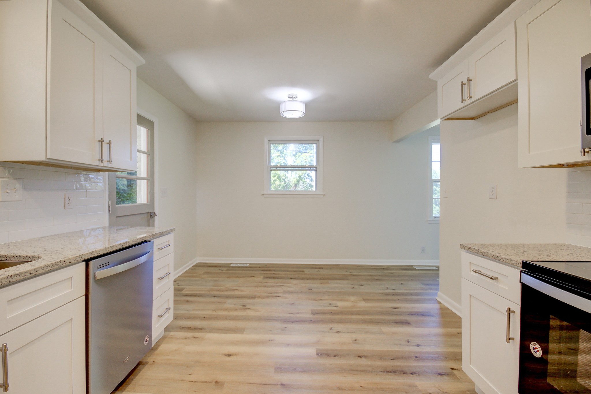 251 Edmondson Ferry Road Clarksville, TN 37040 - Photo 17 of 35 Gallery Image 17