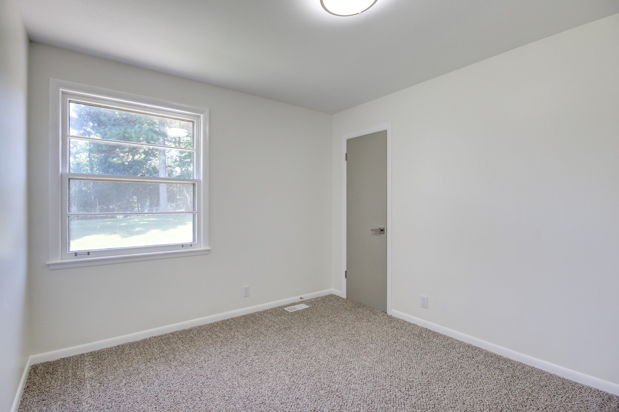 251 Edmondson Ferry Road Clarksville, TN 37040 - Photo 21 of 35 Gallery Image 21