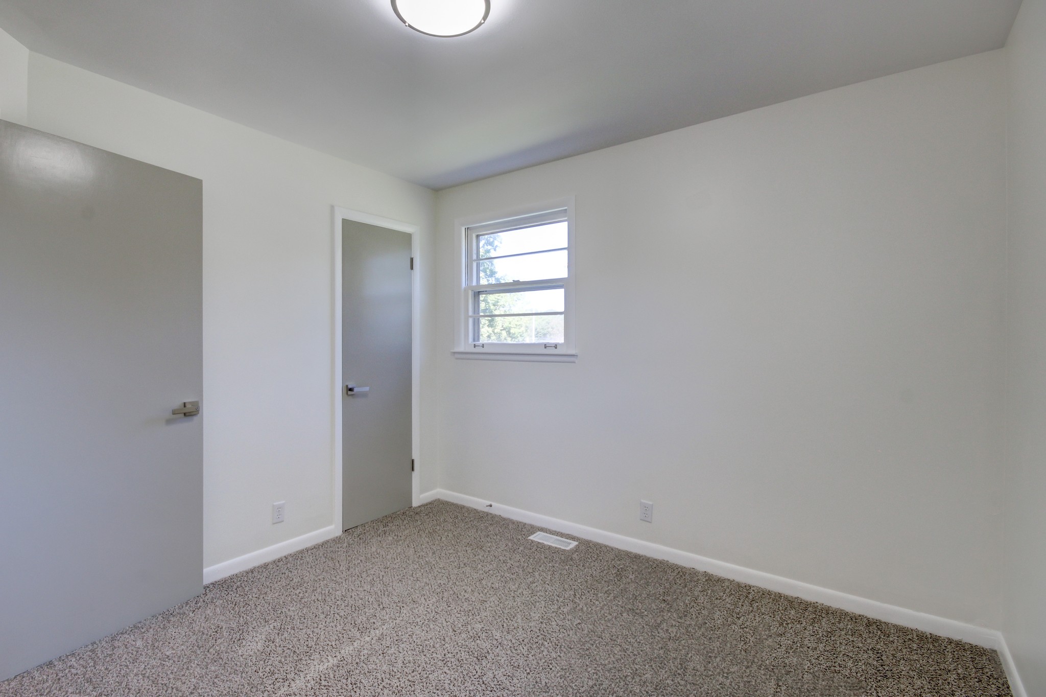 251 Edmondson Ferry Road Clarksville, TN 37040 - Photo 27 of 35 Gallery Image 27