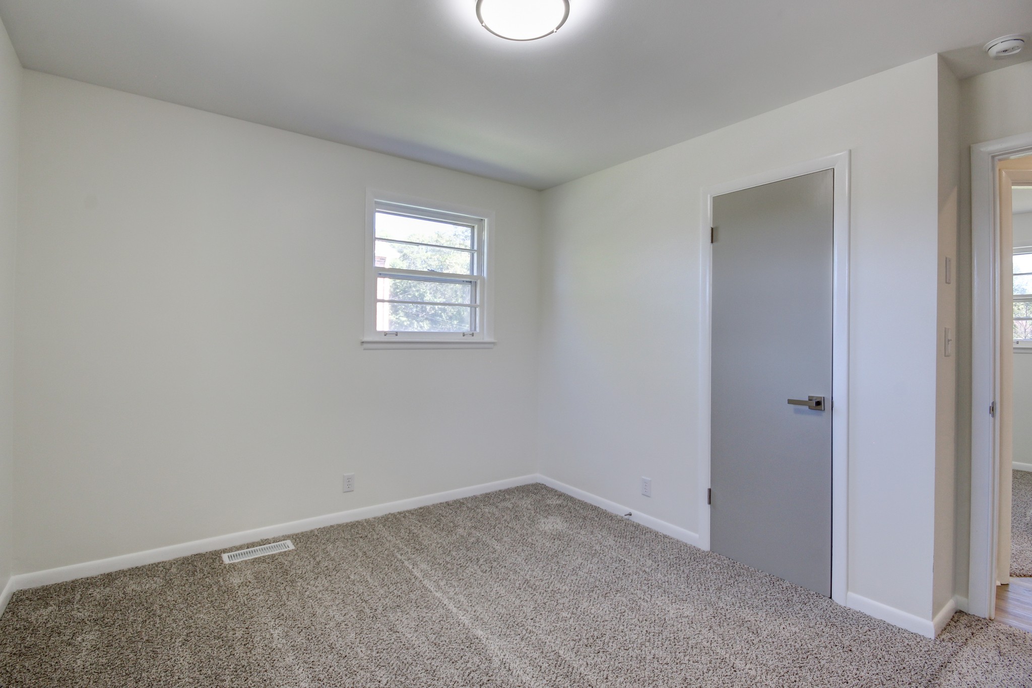 251 Edmondson Ferry Road Clarksville, TN 37040 - Photo 32 of 35 Gallery Image 32