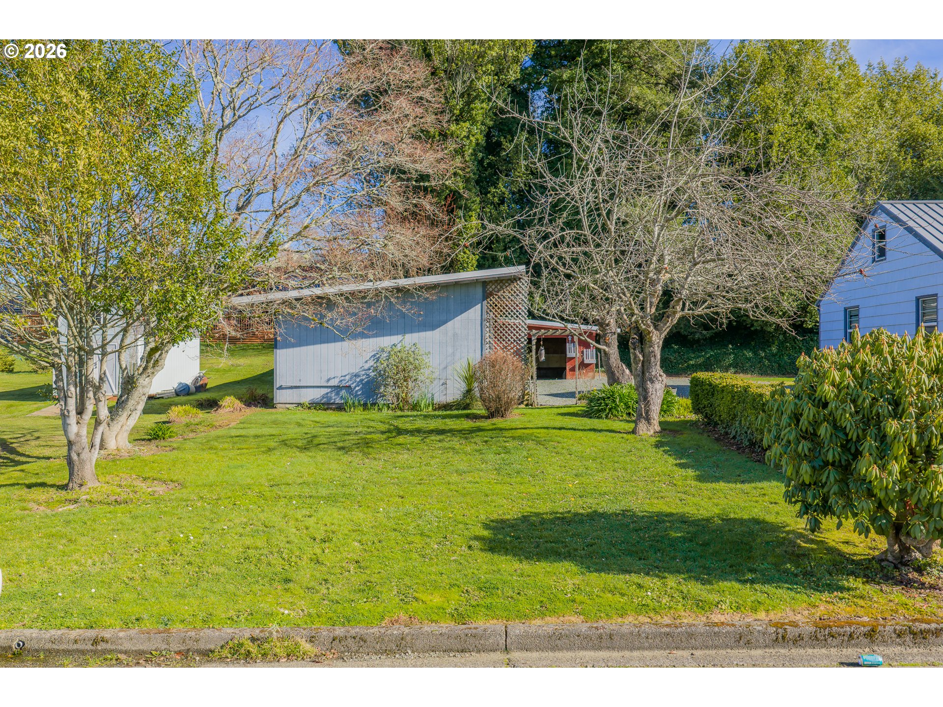 227 Border Street Myrtle Point, OR 97458 - Photo 5 of 30