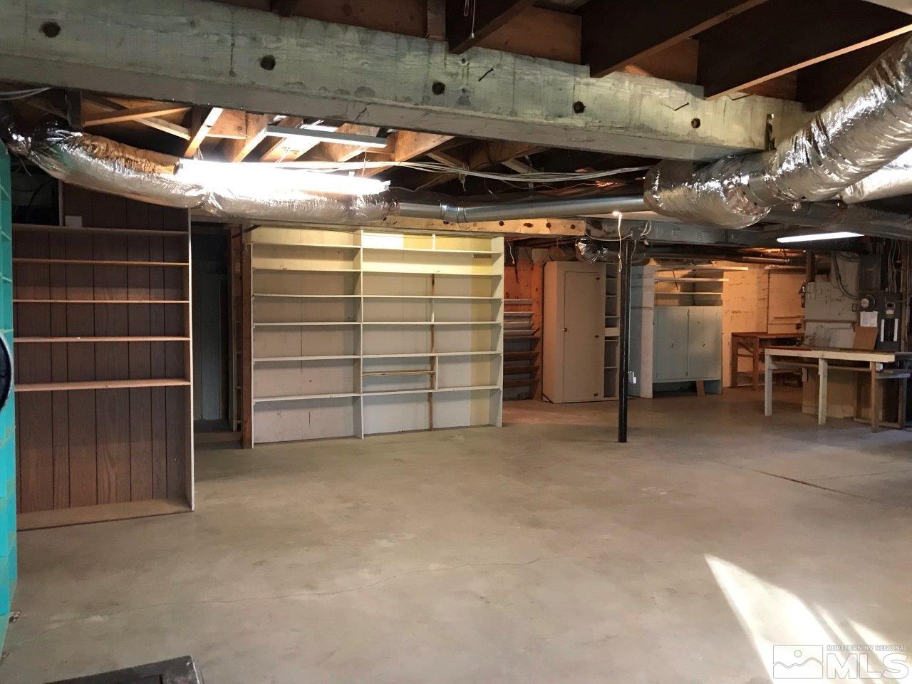 30 Greenstone Circle Reno, NV 89512 - Photo 23 of 34 a view of a car garage