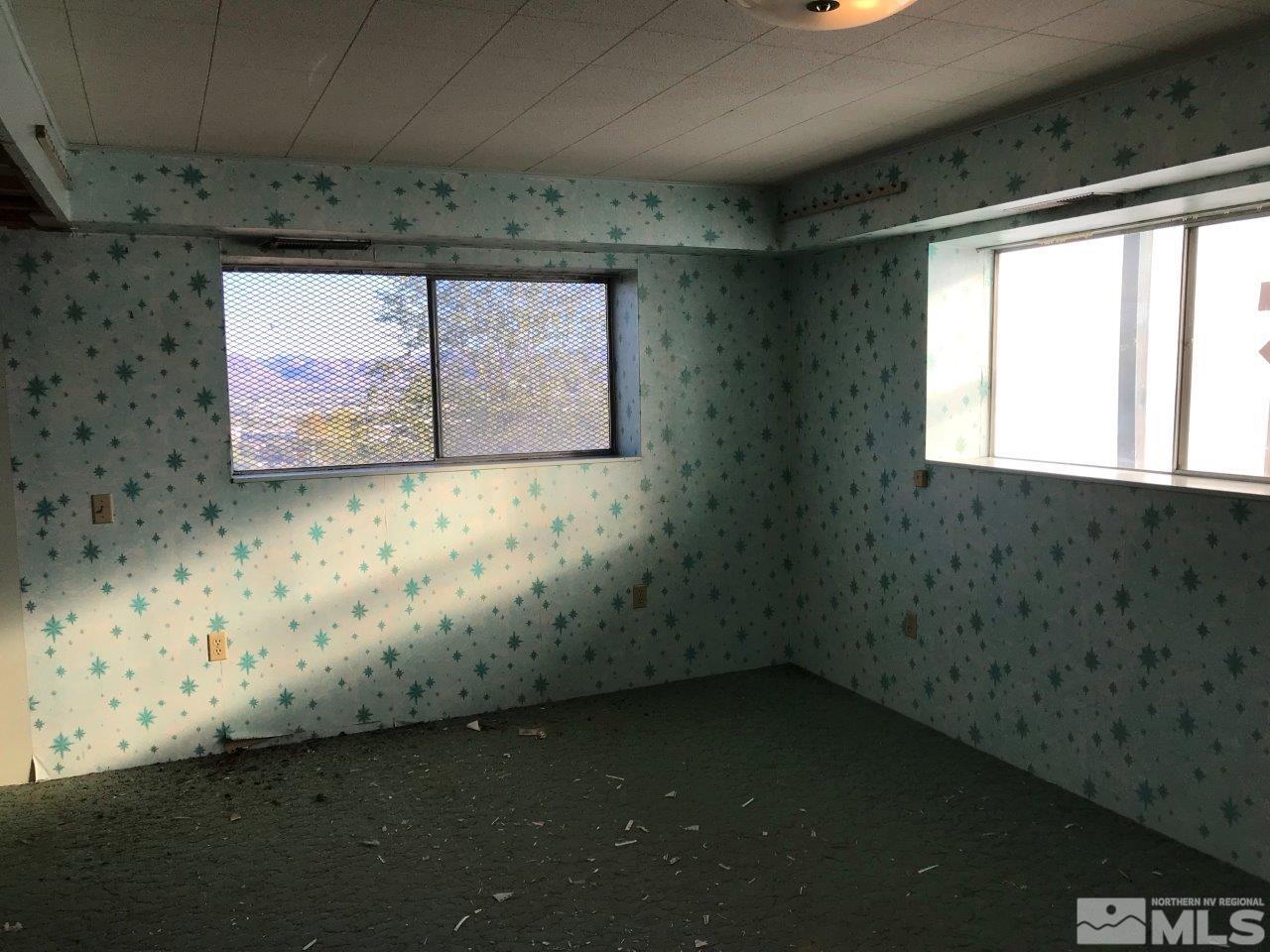 30 Greenstone Circle Reno, NV 89512 - Photo 24 of 34 view of a room with a window