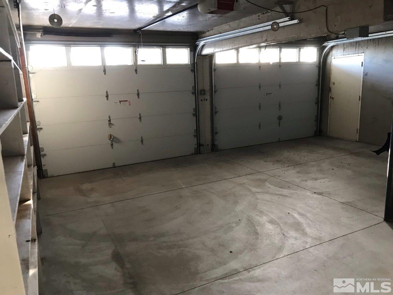 30 Greenstone Circle Reno, NV 89512 - Photo 28 of 34 an empty room with windows