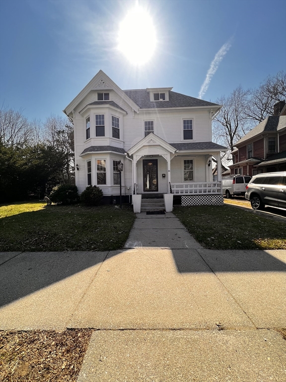 186 Buckingham Street Springfield, MA 01109 - Photo 1 of 42