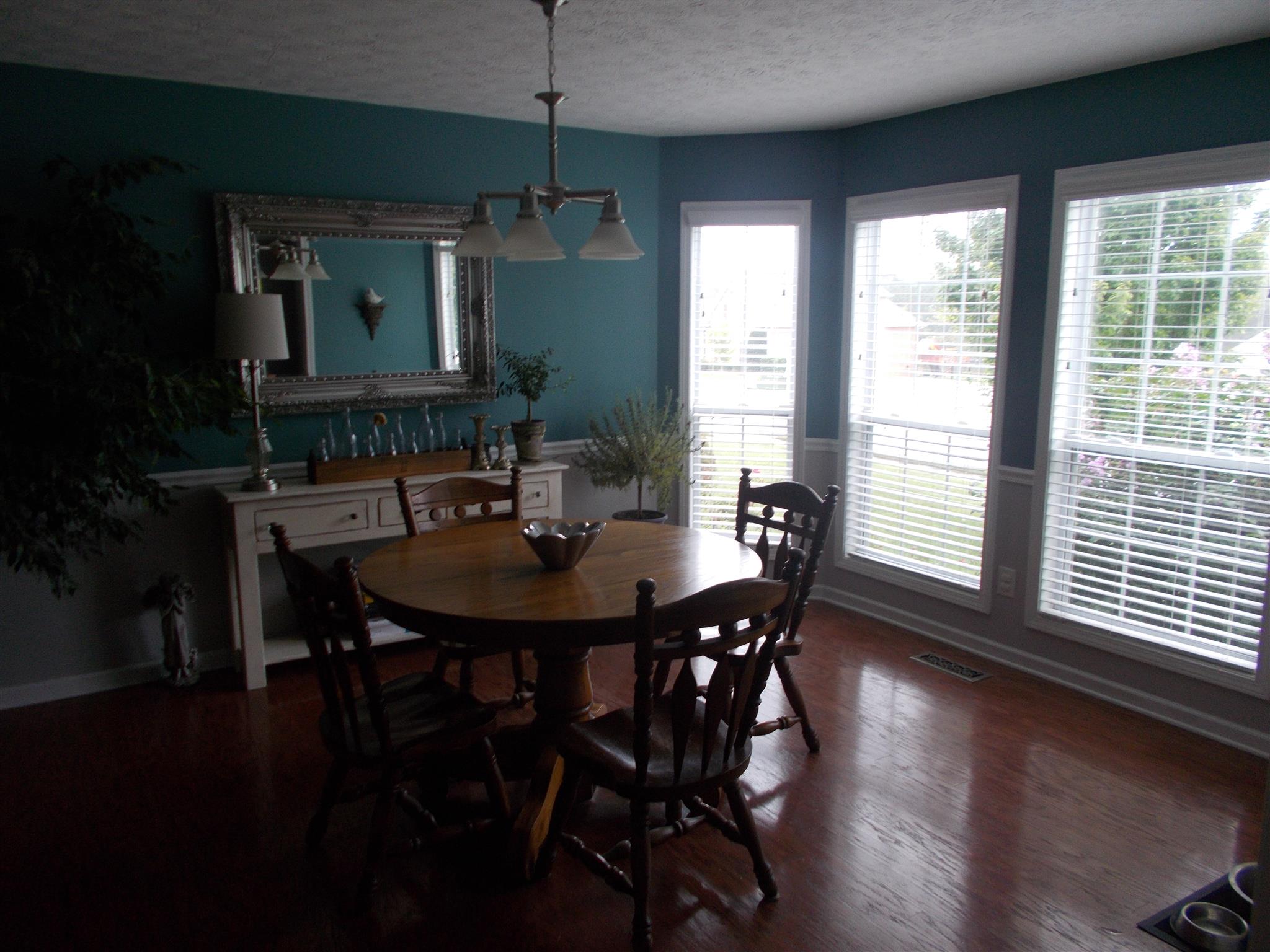 600 Briarhill Road Lebanon, TN 37087 - Photo 4 of 8 Formal dining room with hardwood