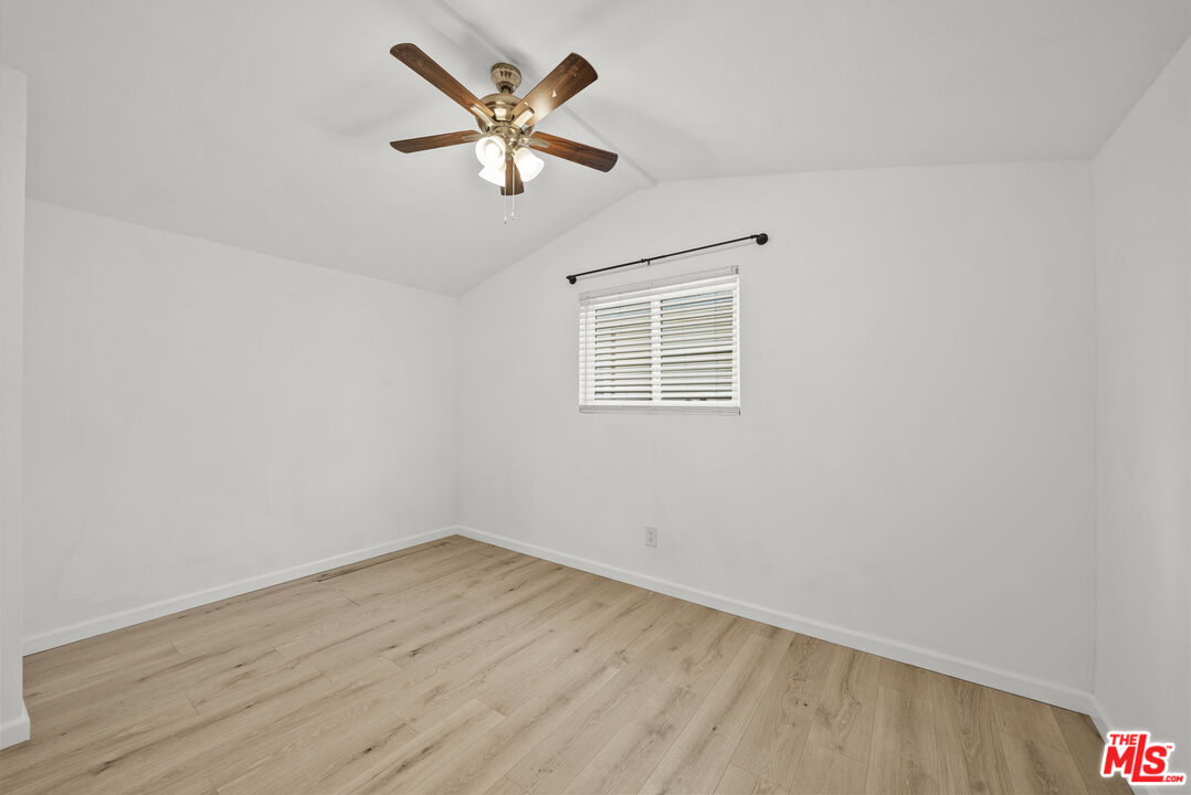 7853 Bothwell Road Reseda, CA 91335 - Photo 25 of 46 Gallery Image 25