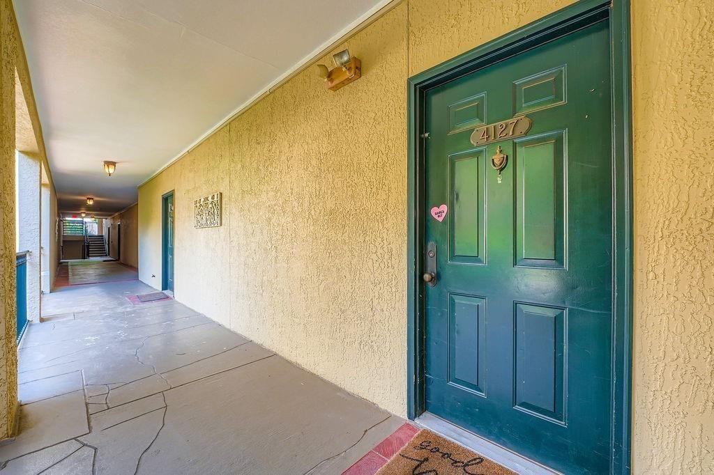 955 Juniper Street Northeast, Unit 4127 Atlanta, GA 30309 - Photo 19 of 29 a view of hallway with bathroom and a bathroom