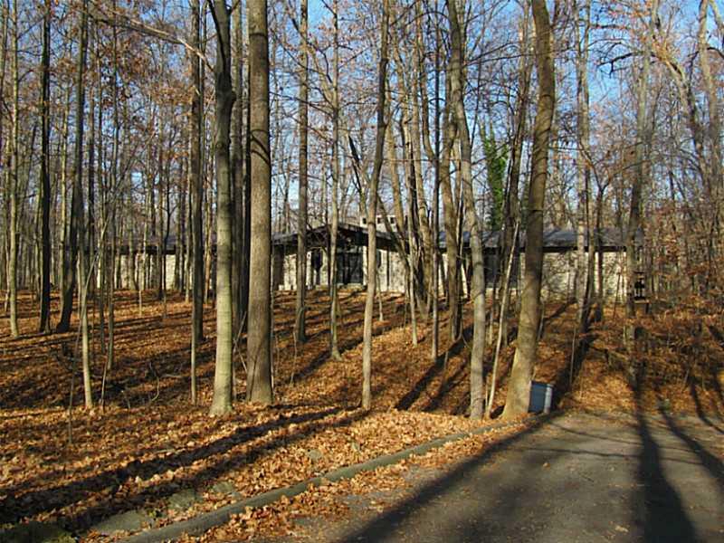 9125 Wilson Road Indianapolis, IN 46278 - Photo 4 of 24 Gallery Image 4