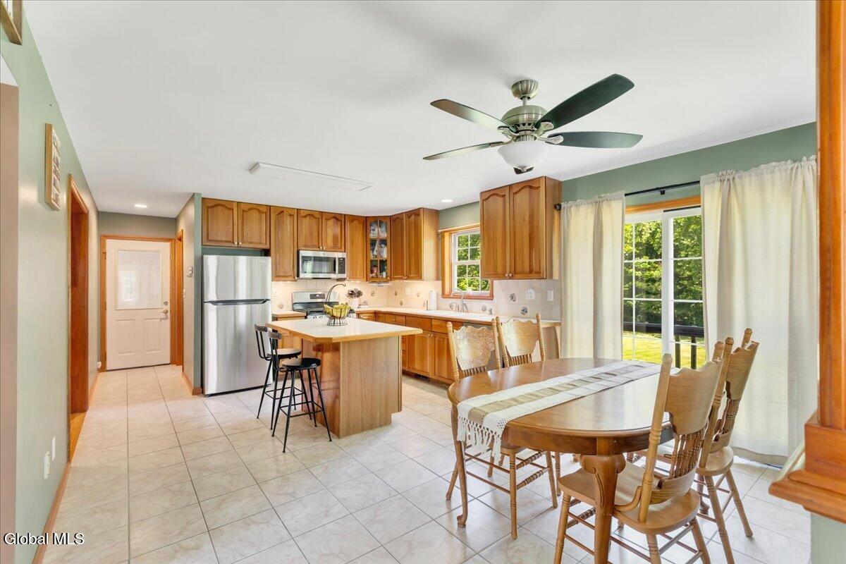 1033 Farm To Market Road Schaghticoke, NY 12154 - Photo 15 of 69 15-1033 old Schaghticoke rd-17