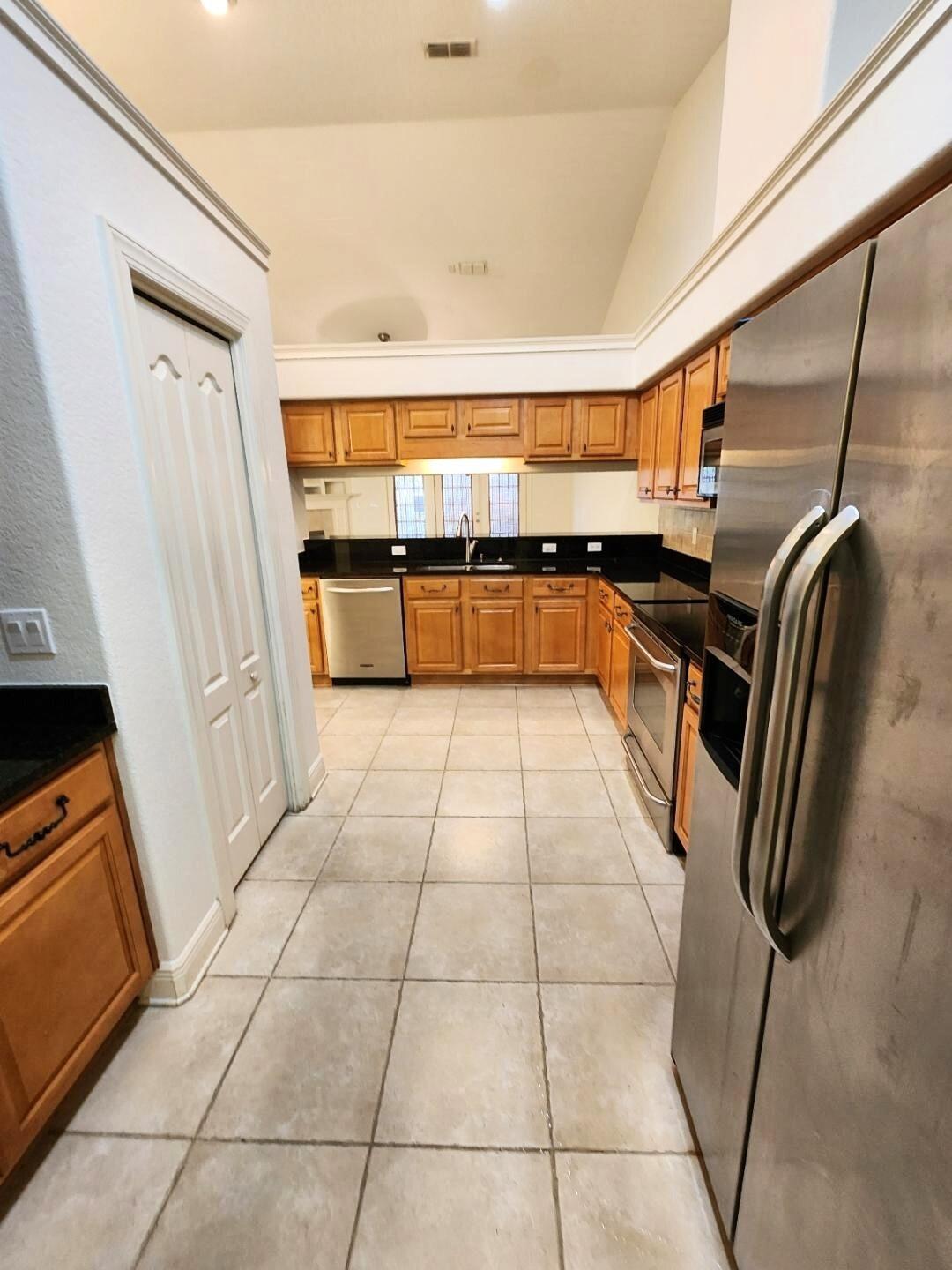 263 Diamond Cove, Unit 263 Destin, FL 32541 - Photo 6 of 11 a view of a kitchen with a sink