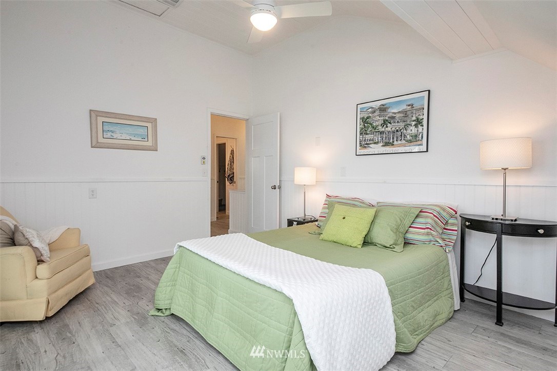 6885 Swanson Street Clinton, WA 98236 - Photo 17 of 36 Gallery Image 17