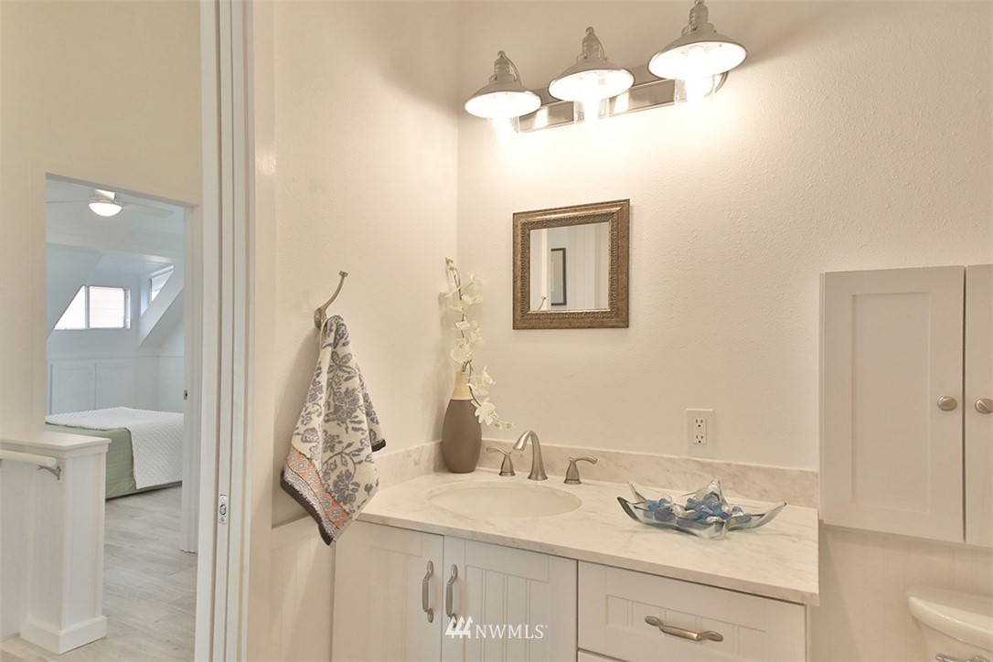 6885 Swanson Street Clinton, WA 98236 - Photo 24 of 36 Gallery Image 24
