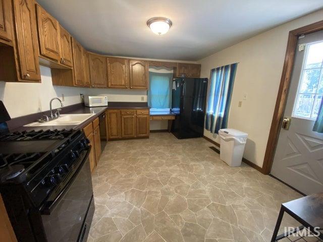 701 Rumely Street La Porte, IN 46350 - Photo 9 of 32 Gallery Image 9