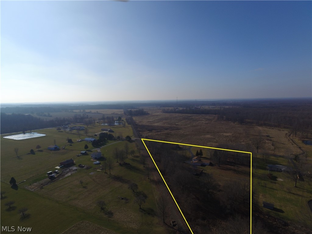 6231 Weaver Road Berlin Center, OH 44401 - Photo 7 of 34 Gallery Image 7