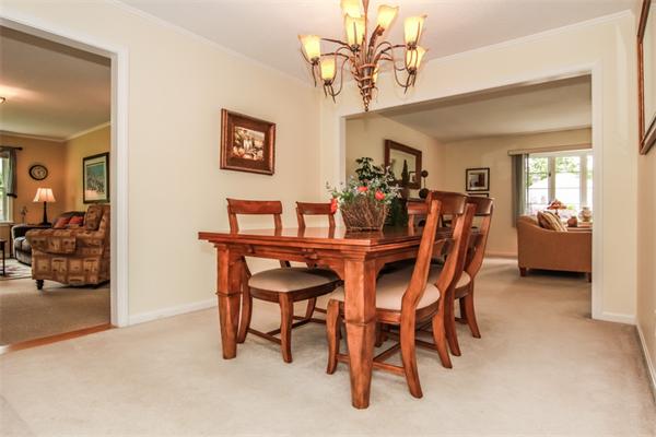 100 Arlington Road Longmeadow, MA 01106 - Photo 5 of 25 Gallery Image 5