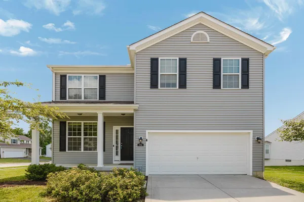 $430,000 | 1752 Keela Drive, Pataskala, OH 43062