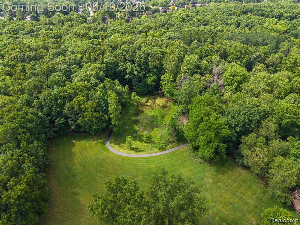 1902 Grayslake Drive Rochester Hills, MI 48306 - Photo 70 of 76