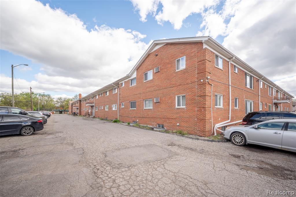 25301 Five Mile Road, Unit 227 Redford, MI 48239 - Photo 6 of 8