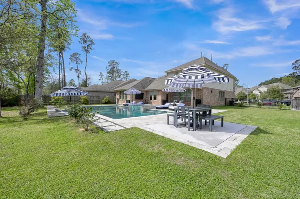 $790,000 | 414 Rowan Pine Court, Conroe, TX 77304