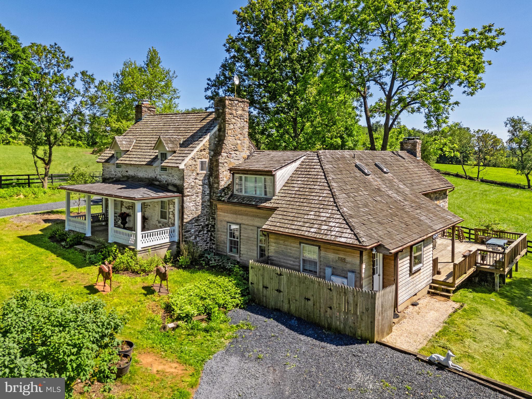 33195 Millville Road Upperville, VA 20184 - Photo 10 of 76 Parking lot leads to entryways on side or off deck