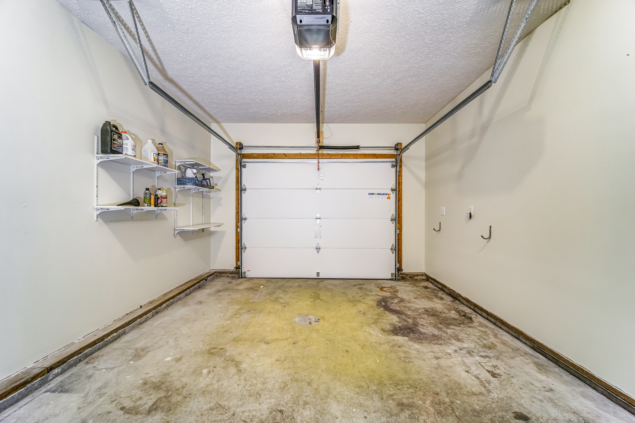 7583 Cherokee Hills Road Fairview, TN 37062 - Photo 25 of 50 a view of a garage