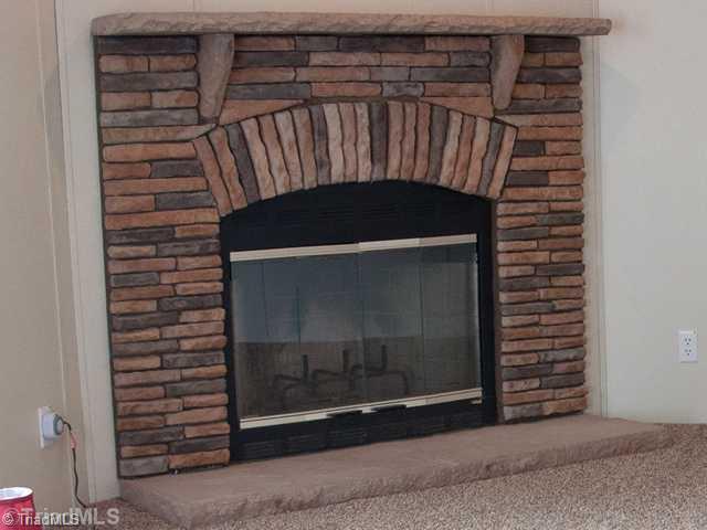 3279 South Friendship Road Germanton, NC 27019 - Photo 4 of 15 Living Room.