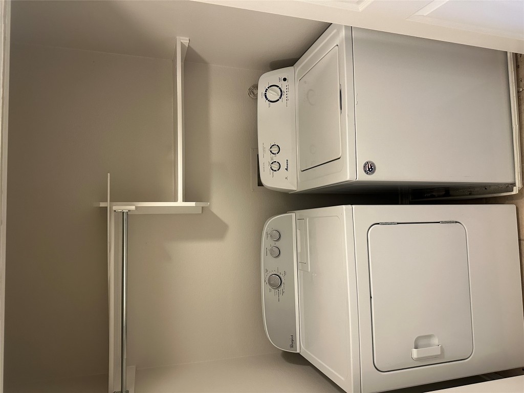 120 B Utterback Kyle, TX 78640 - Photo 12 of 24 a utility room with dryer and washer