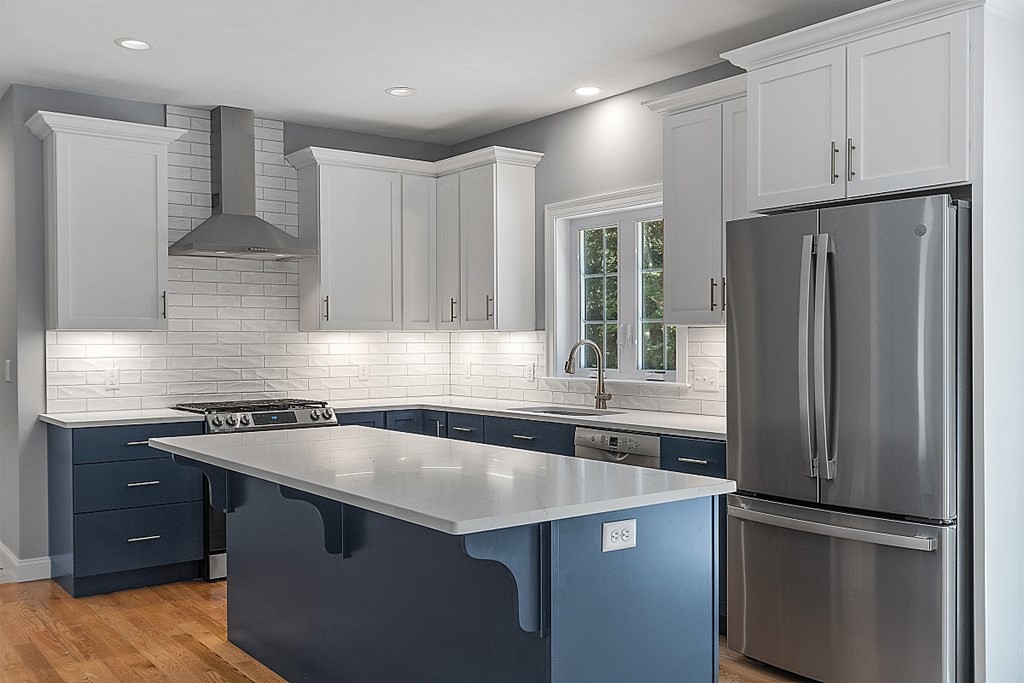 8 Robinson Road Pepperell, MA 01463 - Photo 3 of 40 Gallery Image 3