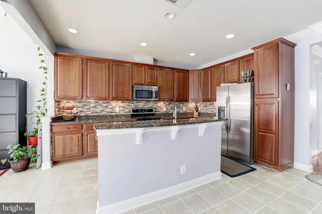 $3,800 | 43583 White Cap Terrace, Chantilly, VA 20152