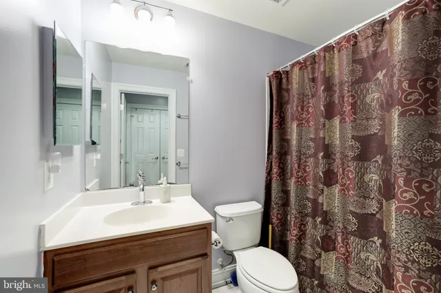 $3,800 | 43583 White Cap Terrace, Chantilly, VA 20152