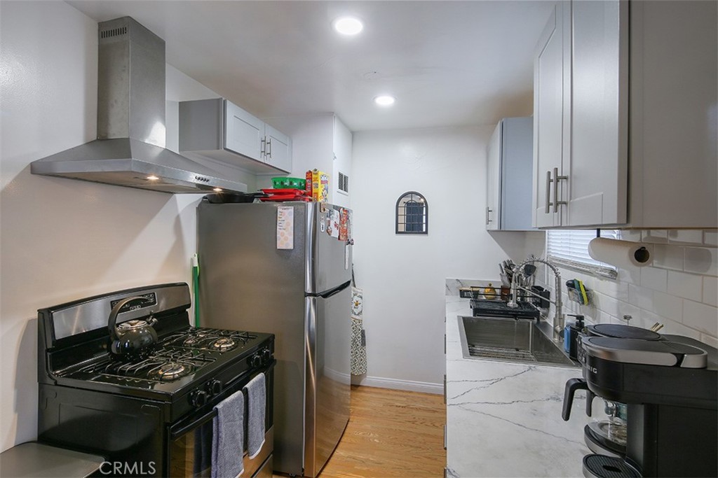 630 West Foothill Boulevard Monrovia, CA 91016 - Photo 8 of 28