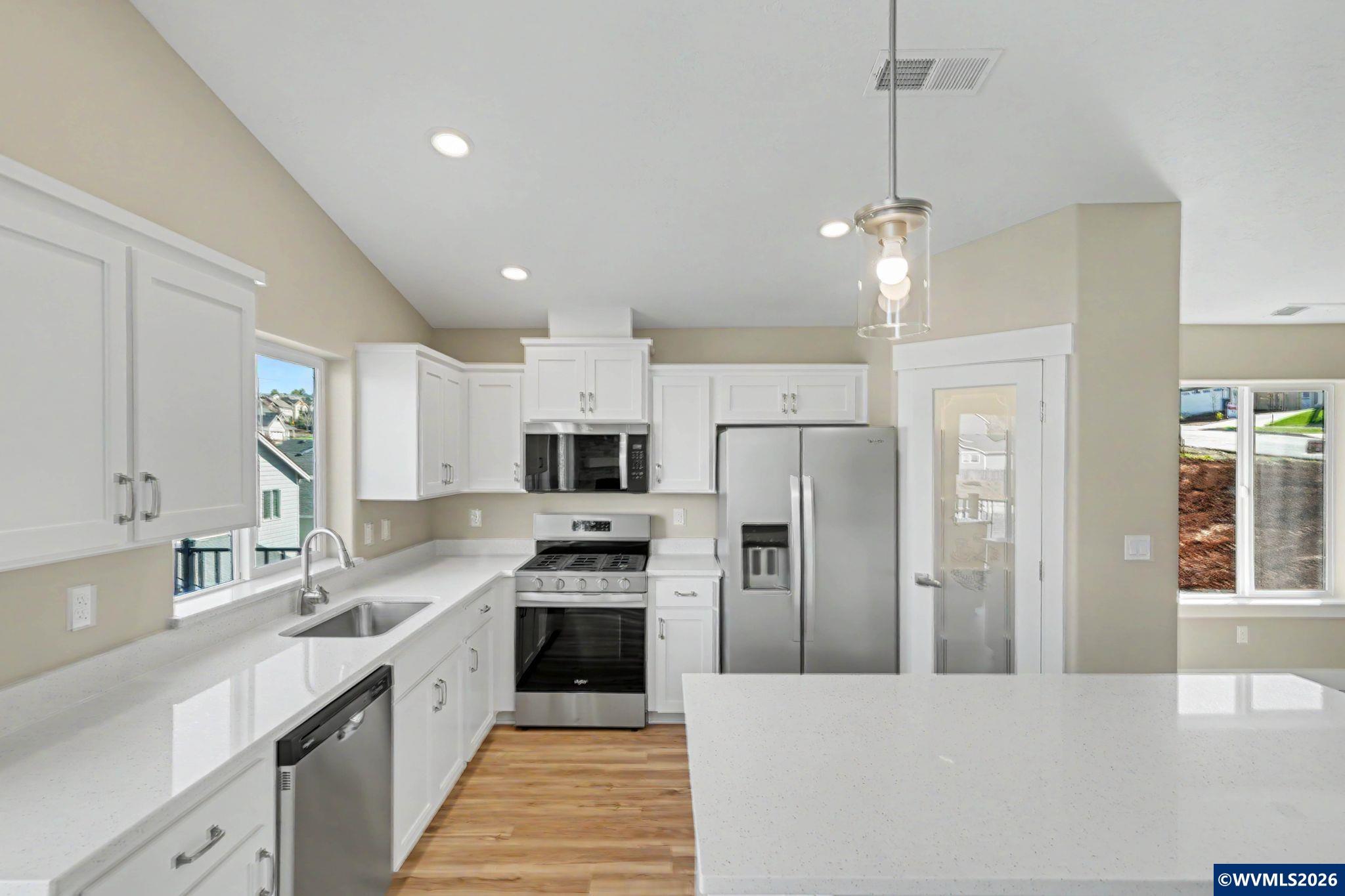 5650 Jeremy Vly Road Southeast Salem, OR 97306 - Photo 17 of 45