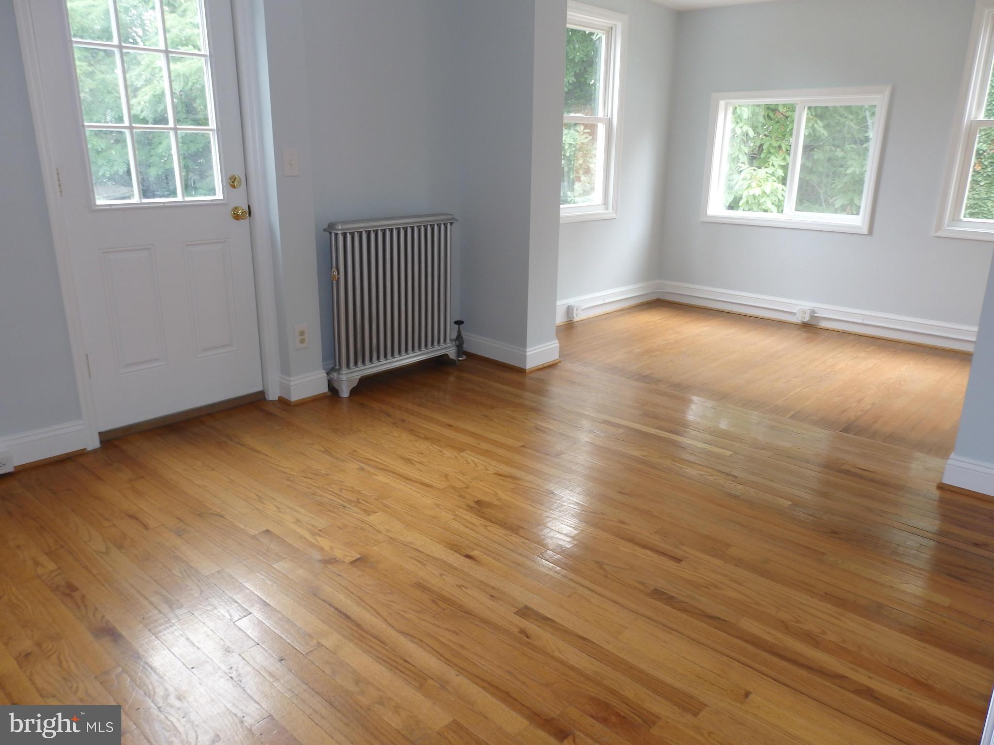 206 Center Street Frederick, MD 21701 - Photo 14 of 30 Bedroom #3, sitting room