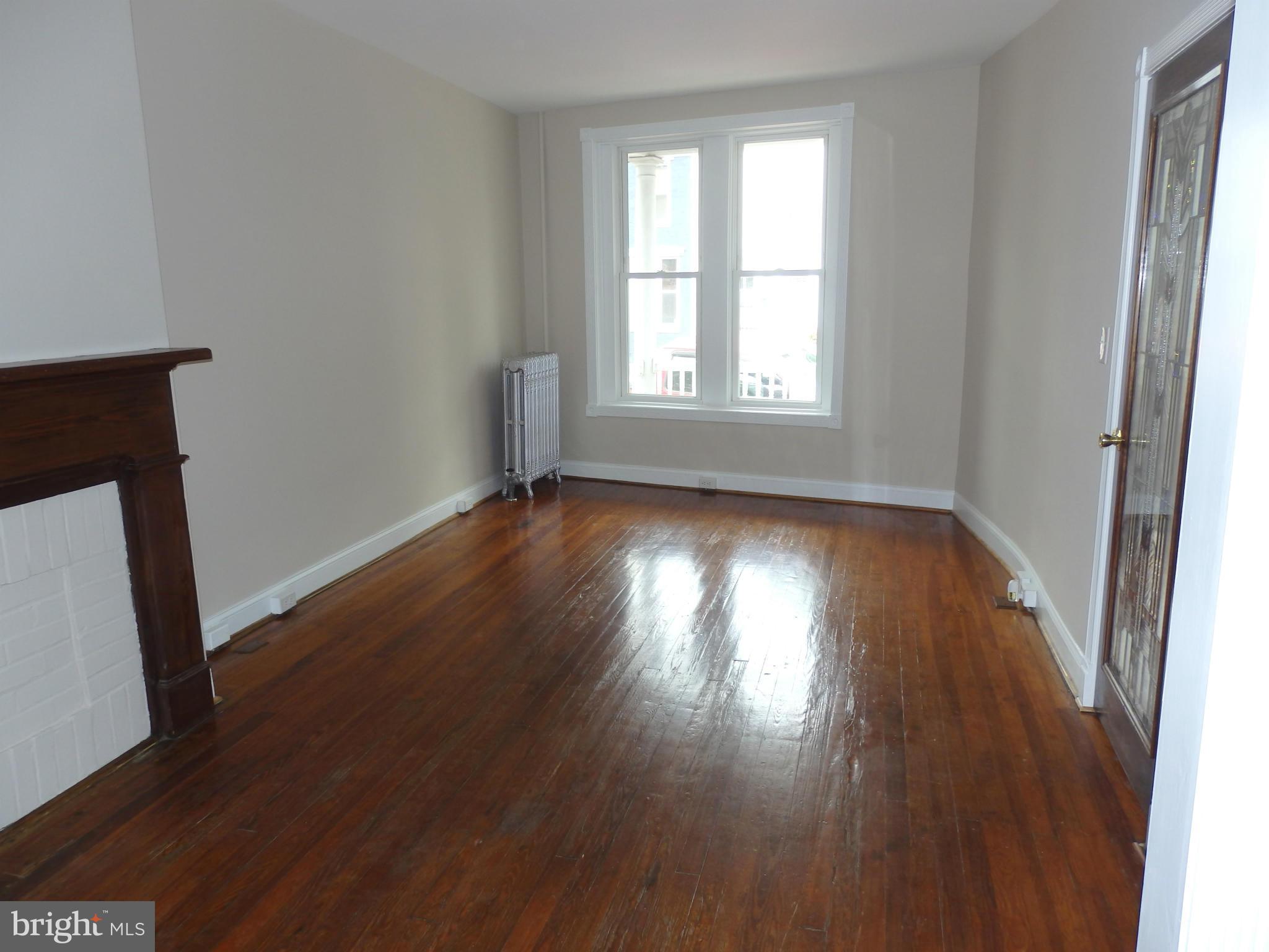 206 Center Street Frederick, MD 21701 - Photo 3 of 30 Living Room