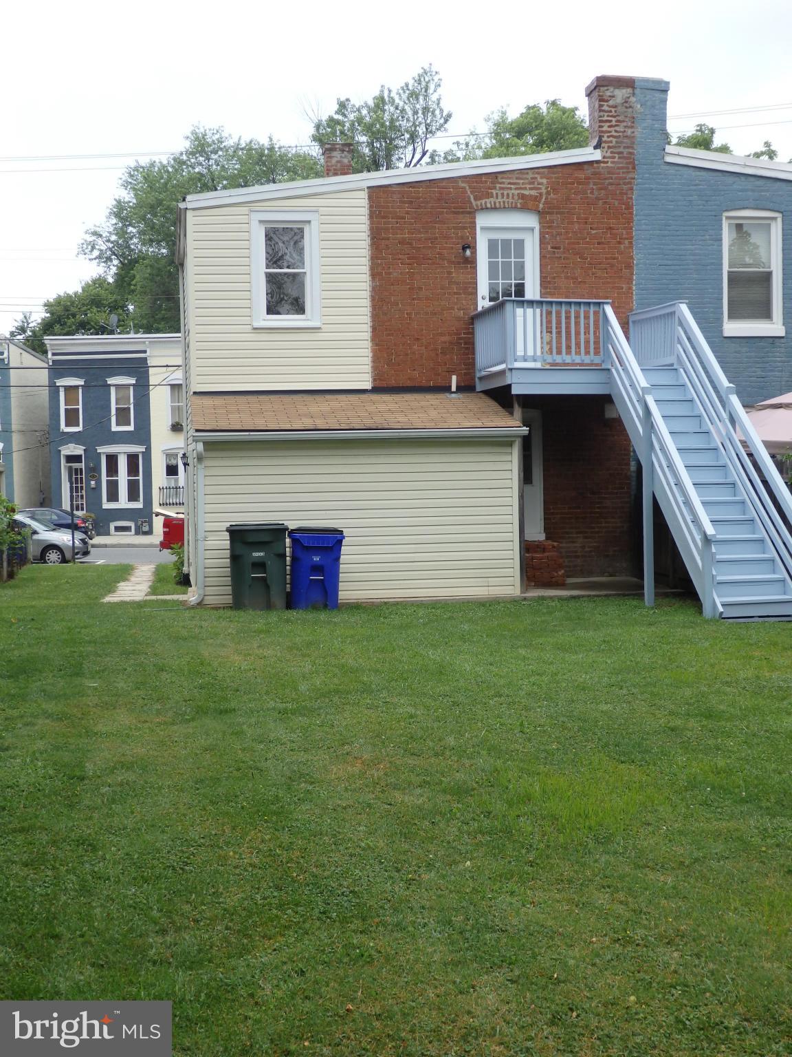 206 Center Street Frederick, MD 21701 - Photo 26 of 30 Exterior (Rear)