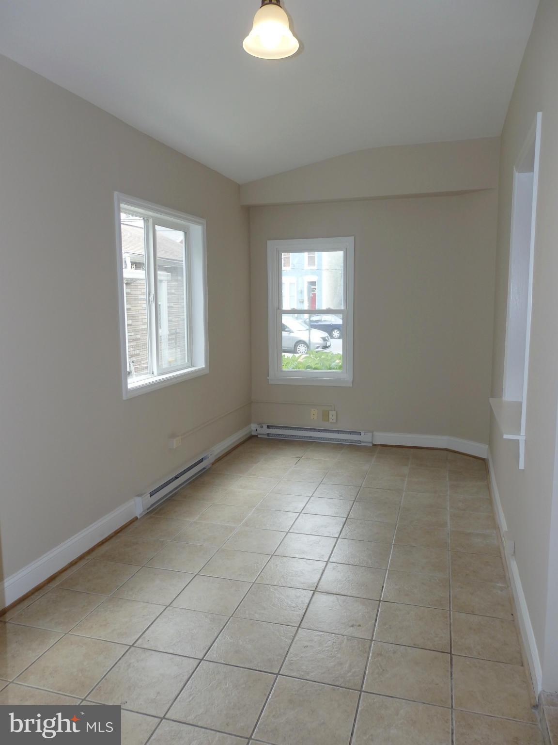 206 Center Street Frederick, MD 21701 - Photo 8 of 30 Morning Room adjacent to the kitchen