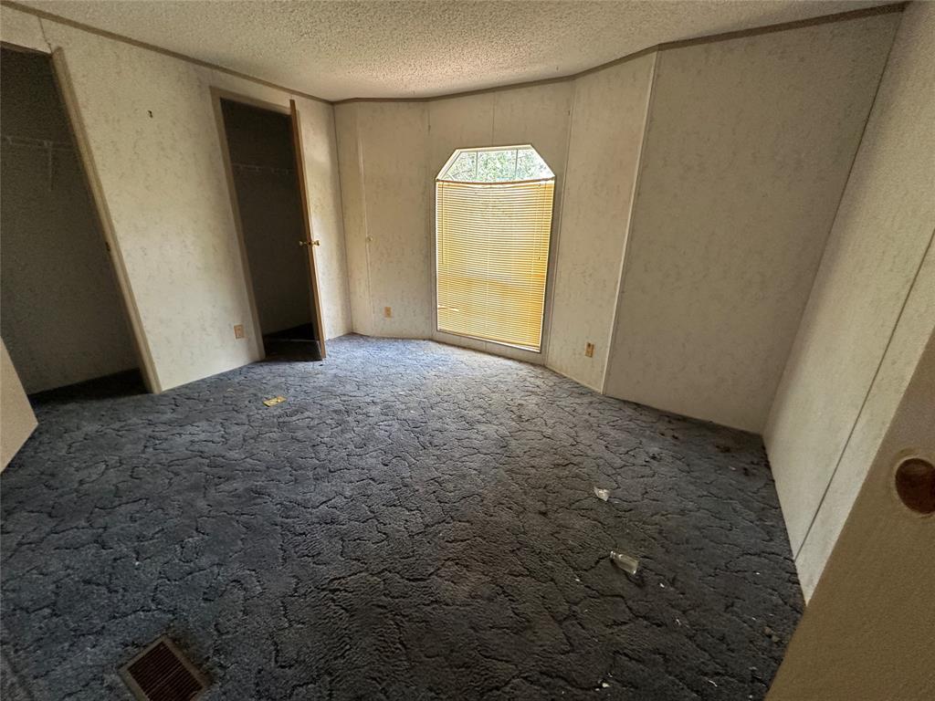 176 Live Oak Road Springtown, TX 76082 - Photo 20 of 29