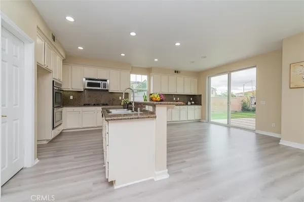 $978,000 | 13827 Buckhart Street, Eastvale, CA 92880