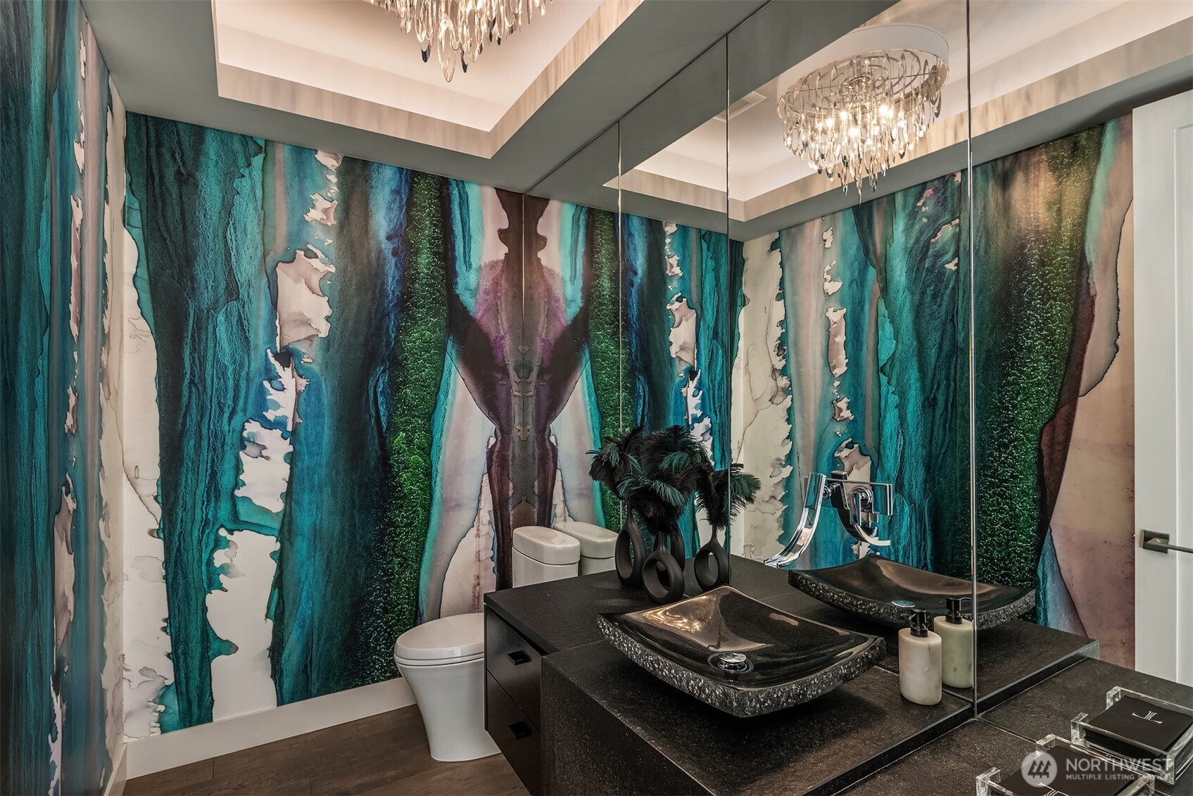 209 Northside Road Bellevue, WA 98004 - Photo 16 of 40